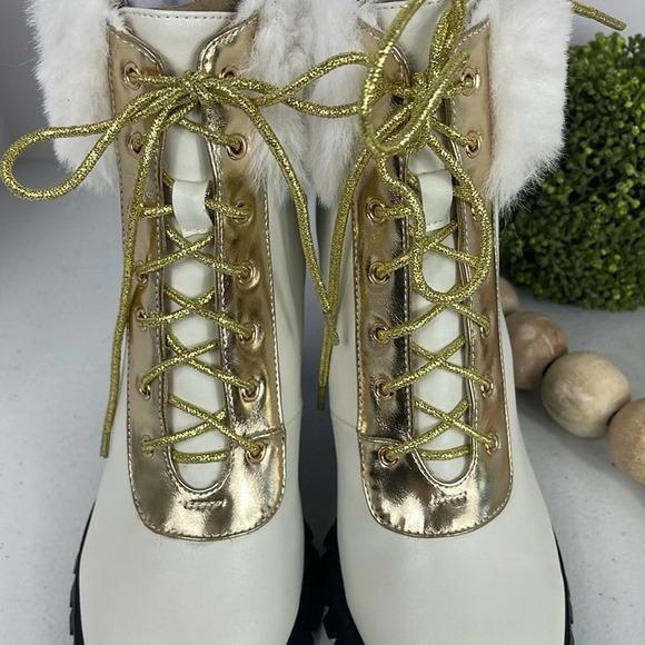 THINGS II COME
Women's Maliyana Luxurious Lace-Up Embellished Block-Heel Booties - Picture 5 of 12